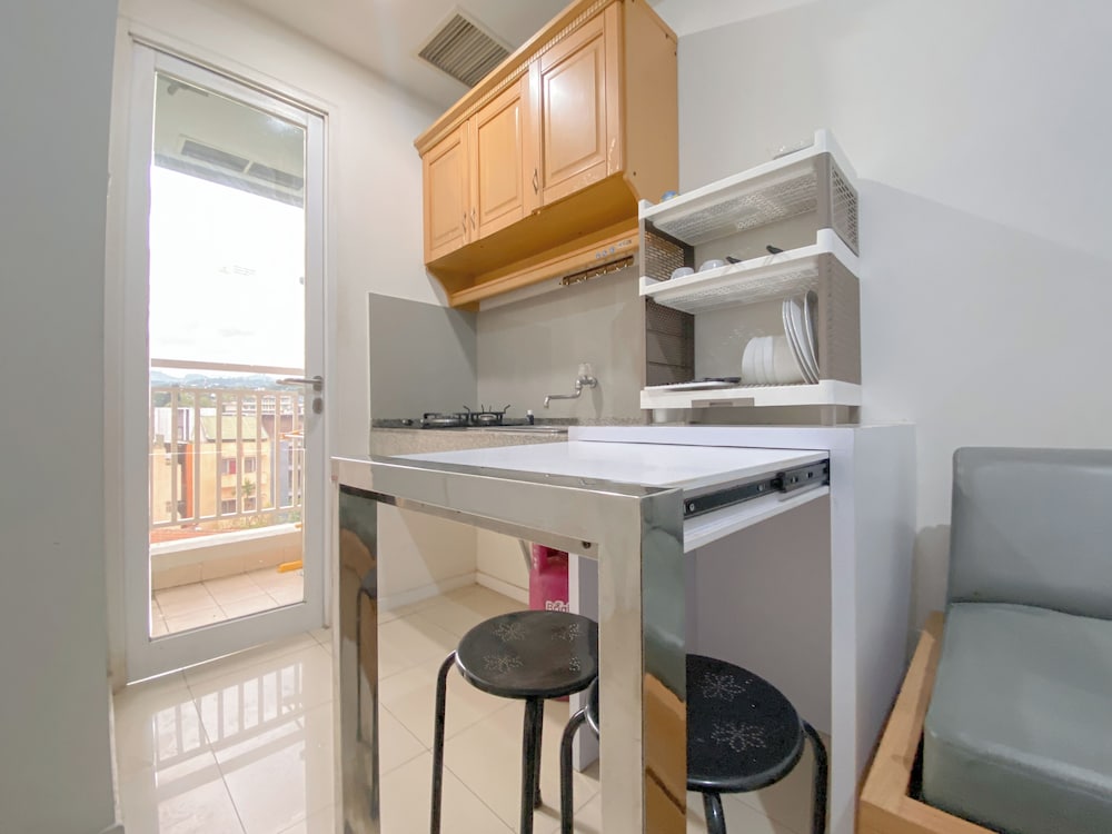 Simply And Cozy 2Br Apartment At Parahyangan Residence