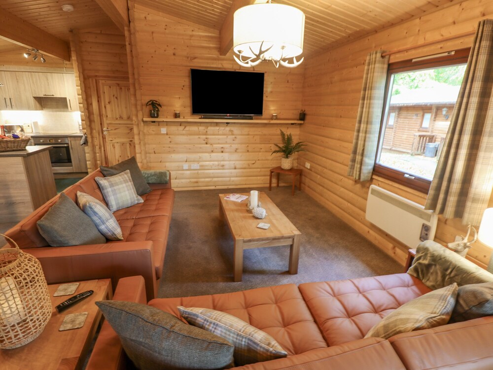 Leafy Hollow Lodge