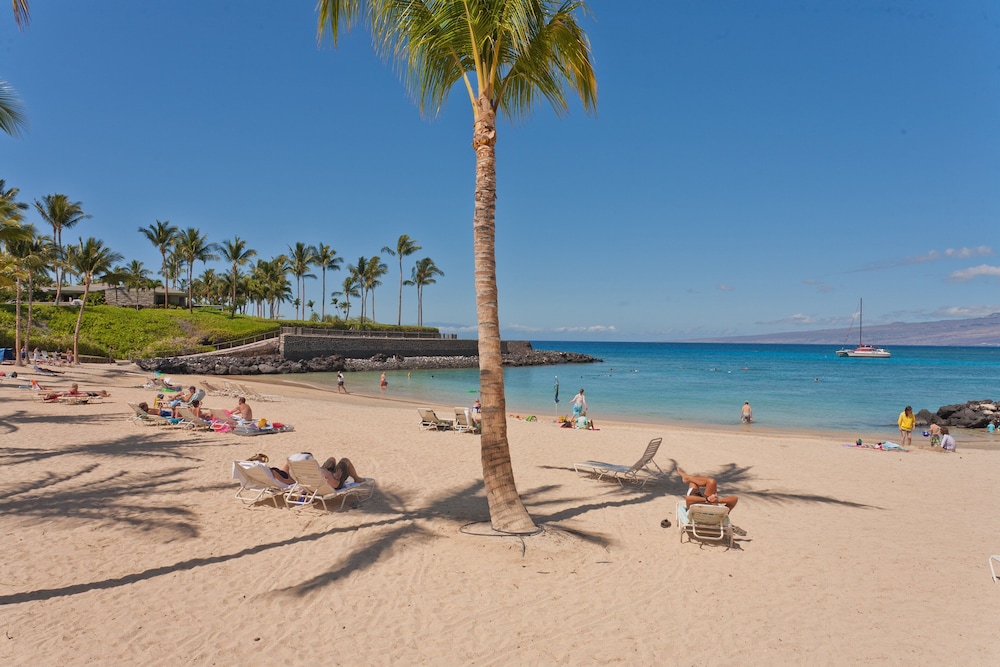Ground Floor - Gorgeous View of Mauna Kea - Concierge - Nearby Beach - Vrkcv