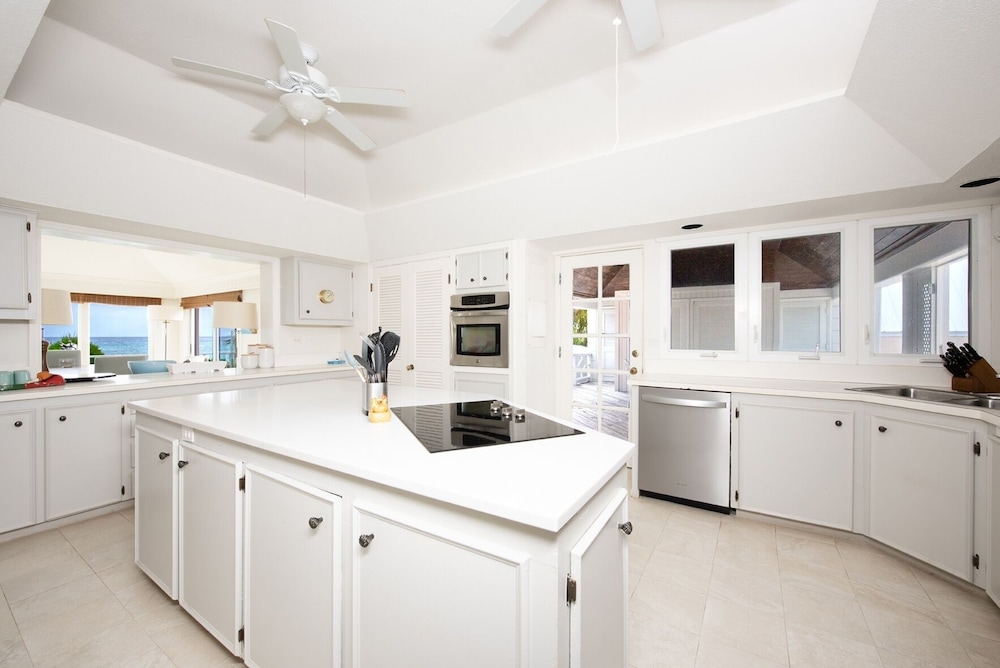Palm Hill House 4 Bedroom Home