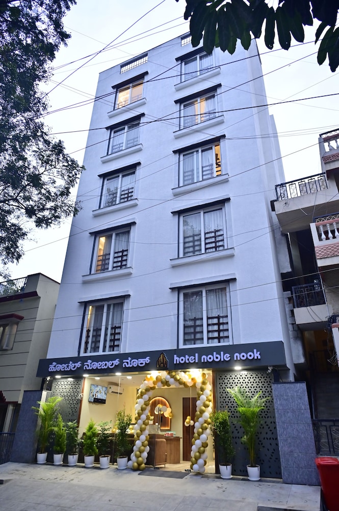 Hotel Noble Nook 100 ft. Road Indiranagar