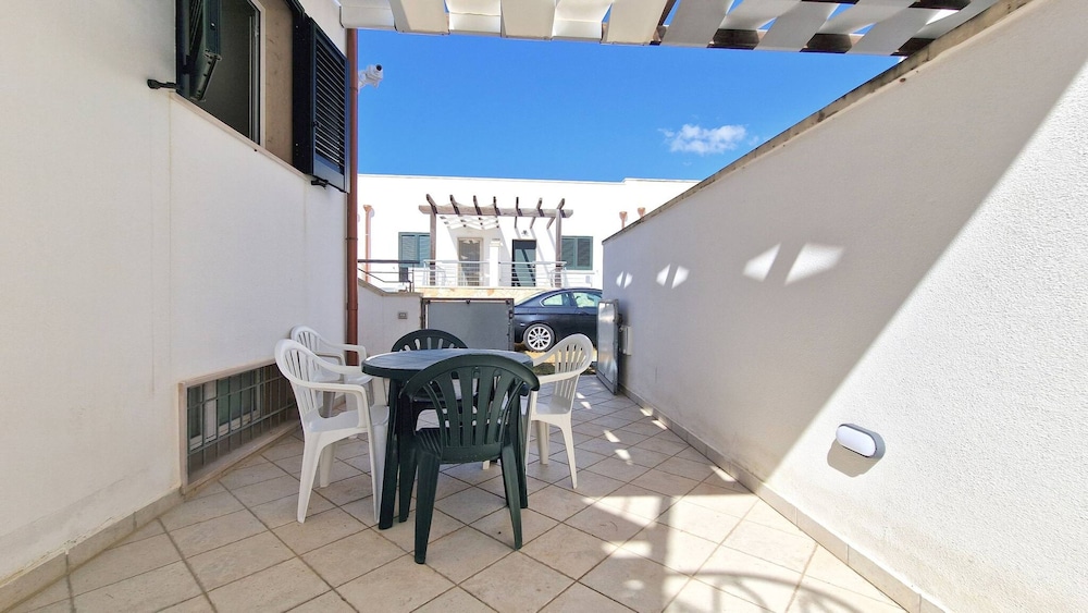 Villetta Charme 2 in Capilungo 5 Guests by the sea