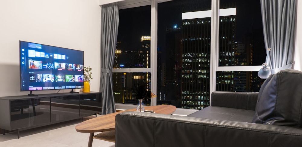 Moonway Luxury Suites At CORE Residence