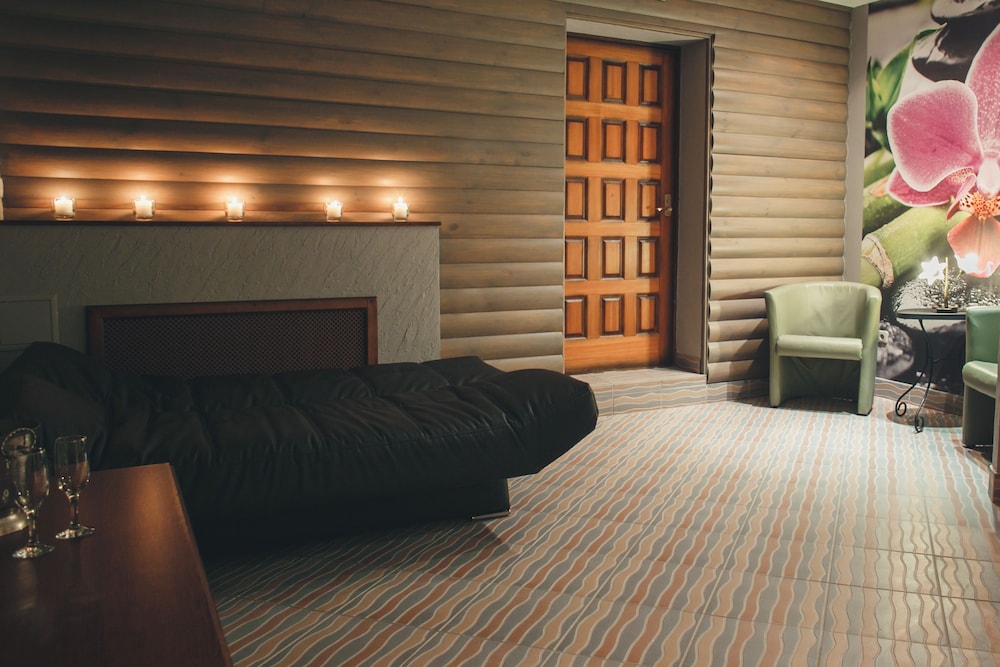 Hotel Shale