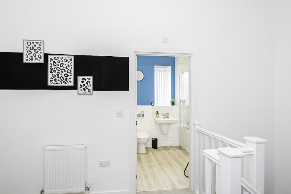 Stunning Home in Balsall Heath With Patio and Central Heating