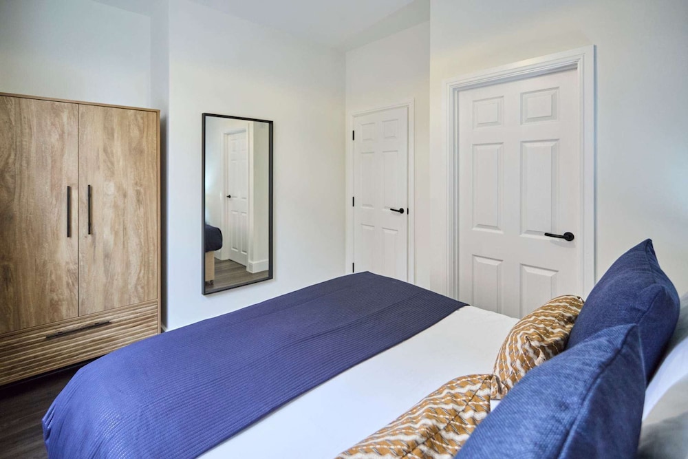 Host Stay Apartment 2 Upton House