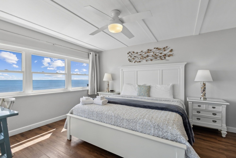 N4 Amelia South 2 Bedroom Condo