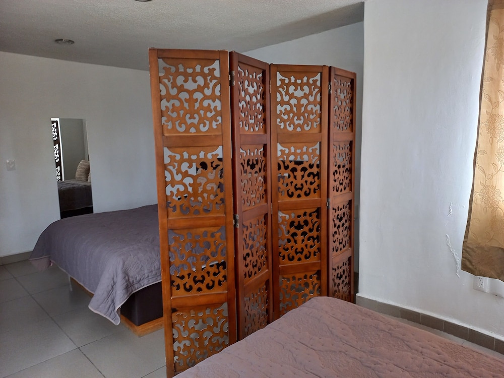 La Aurora Hotel like Home