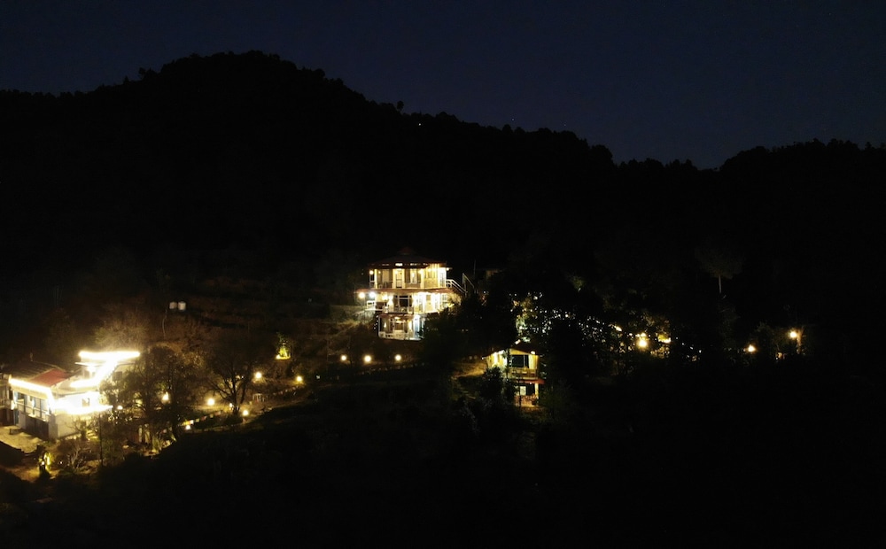 Neelkanth retreat
