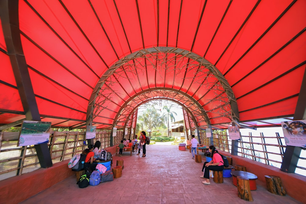 Monteria Village