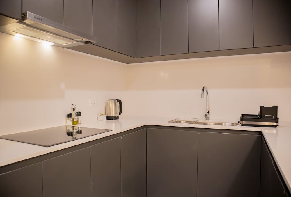 w Bright 3BR w Balcony in Vibrant Miraflores