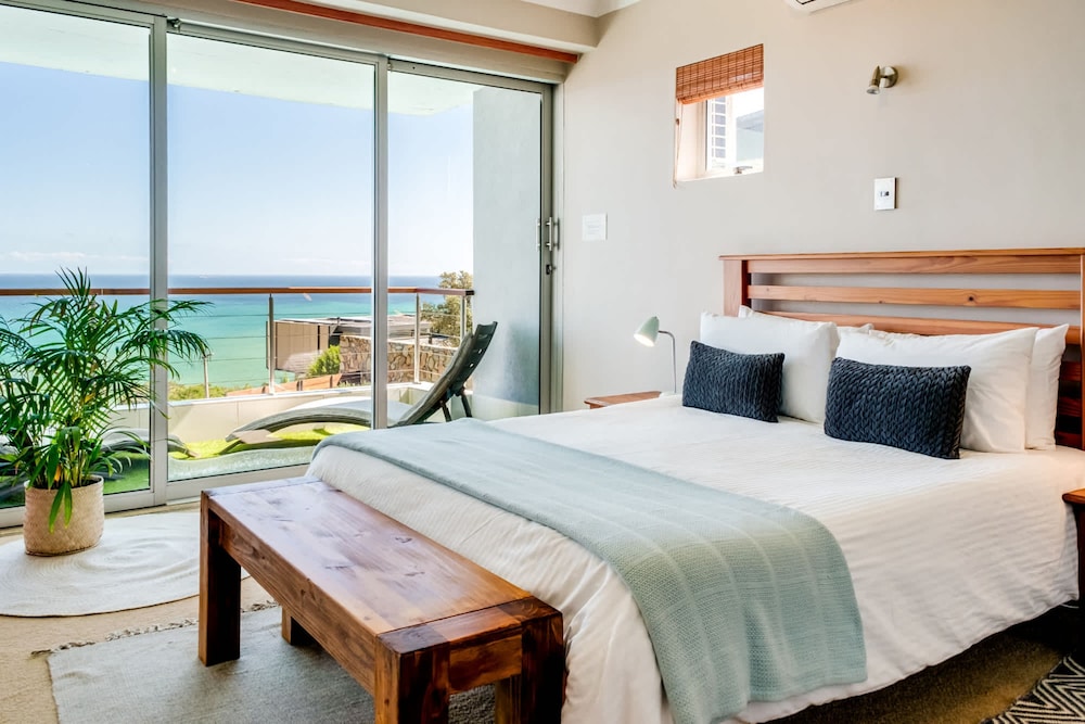 Refined Comfort and Scenic Beauty at Aviewor2