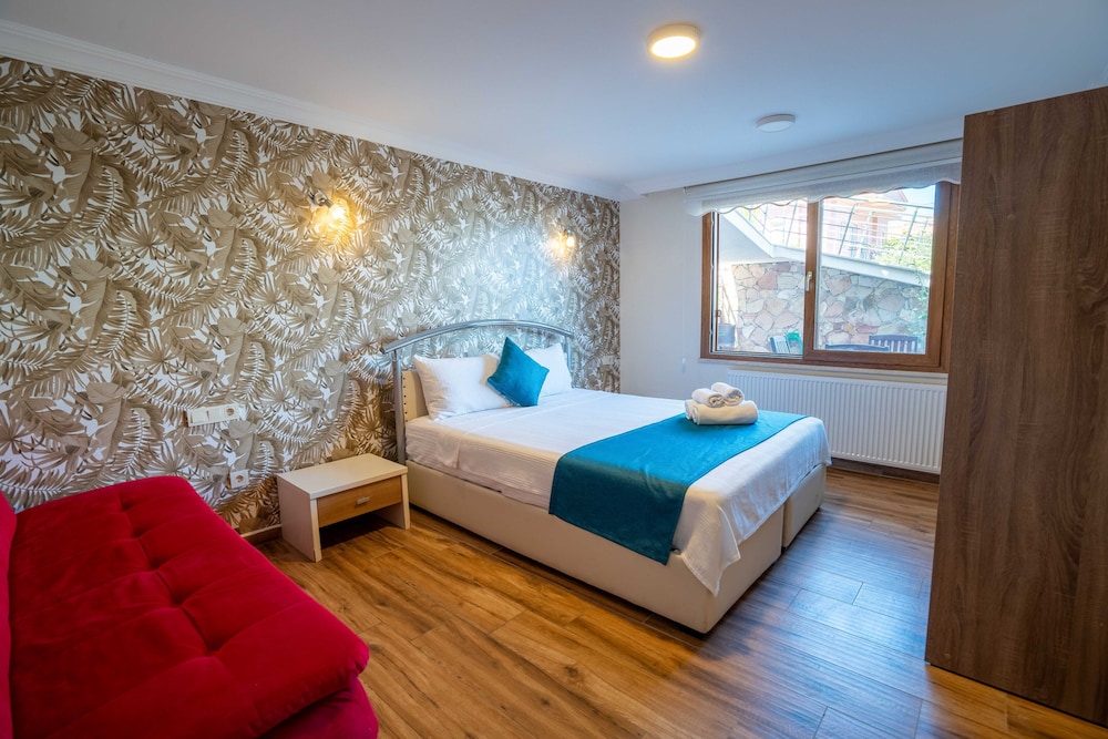 Cunda Giritlioğlu Otel Yetişkinlere Özel +12 - Image 20