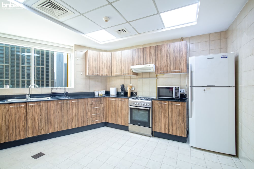 2B - Burj Nujoom - 1406 by bnbme homes