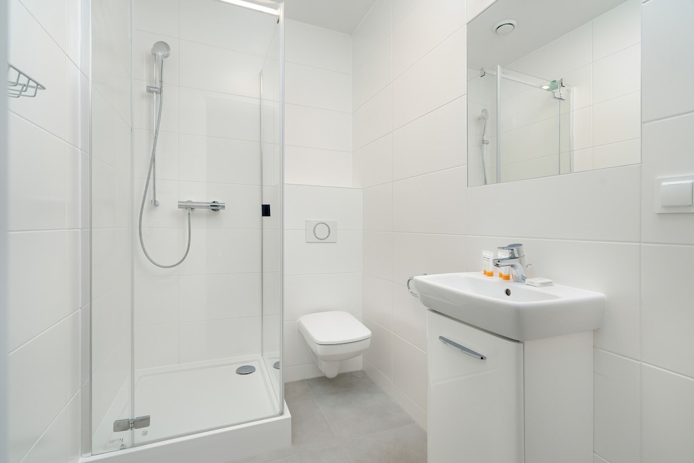 Rycerska Apartment Parking by Renters