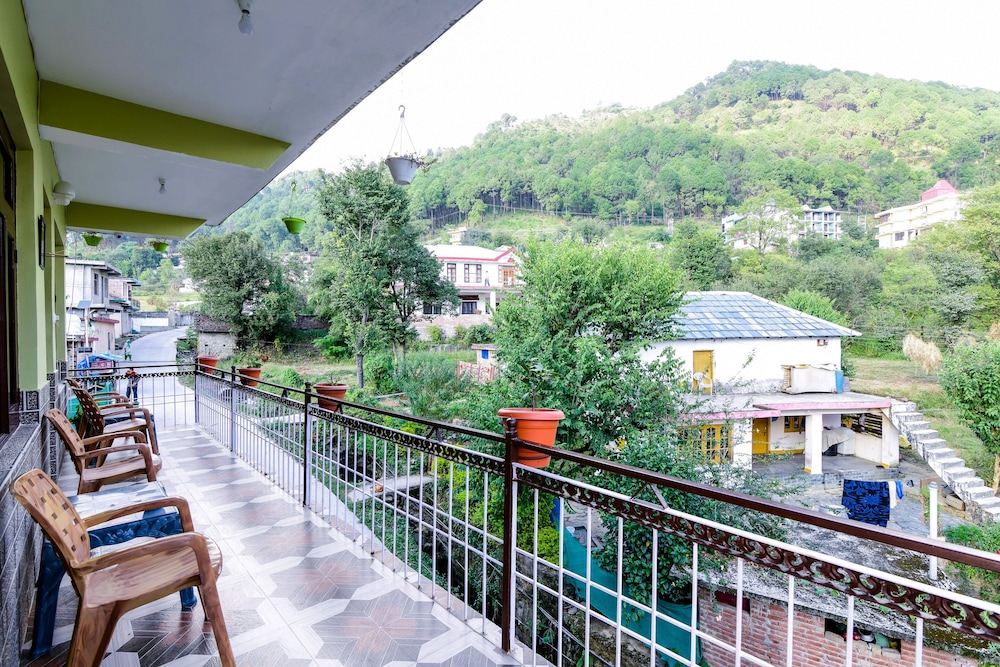 OYO 13409 Home Cozy Stay near ISBT Dharamshala