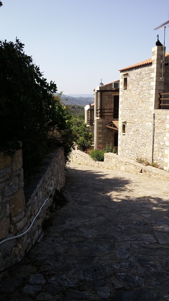 Stratos Villas