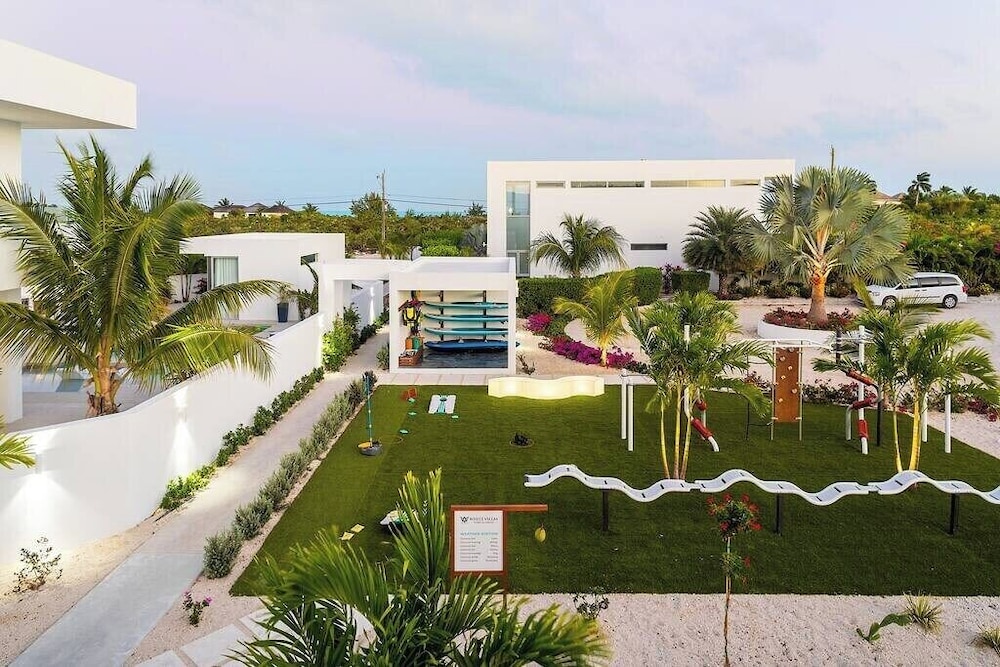 2bdr Oceanside Vacation Villa, Hotel Amenities v3