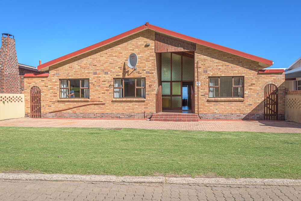 Fynbos Golf & Country Estate