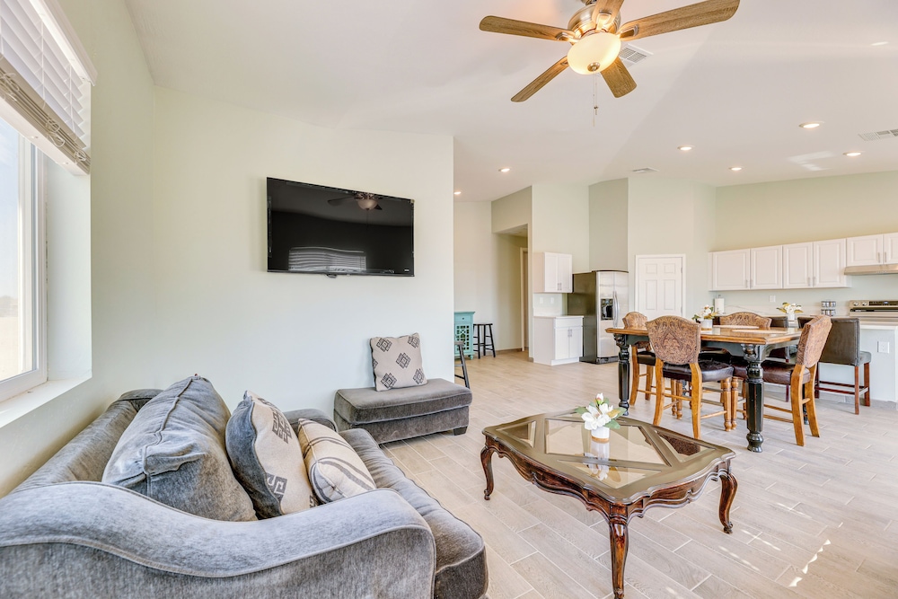 Mtn Views: Spacious Family Home in Casa Grande!