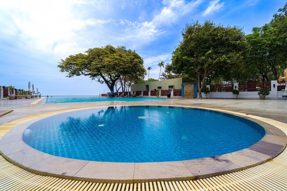 2 Bedroom in Prime Location BSRS