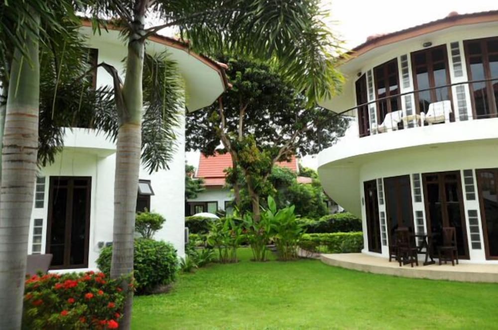 Mango Spa Country Club