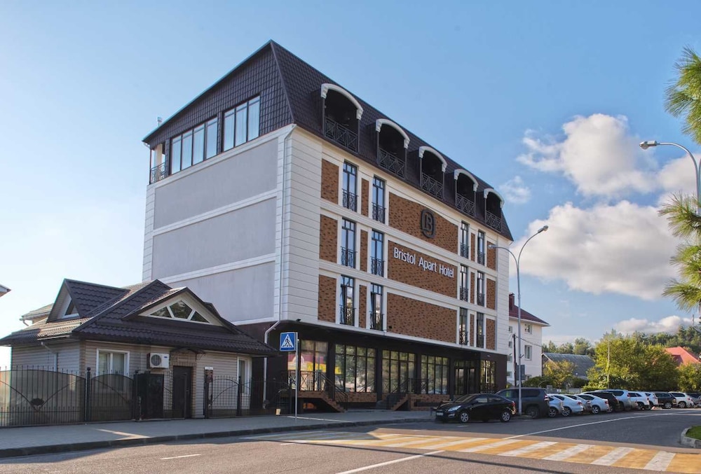 Bristol Apart Hotel