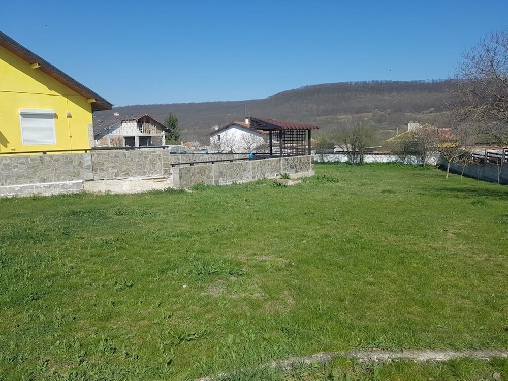 Photo 18