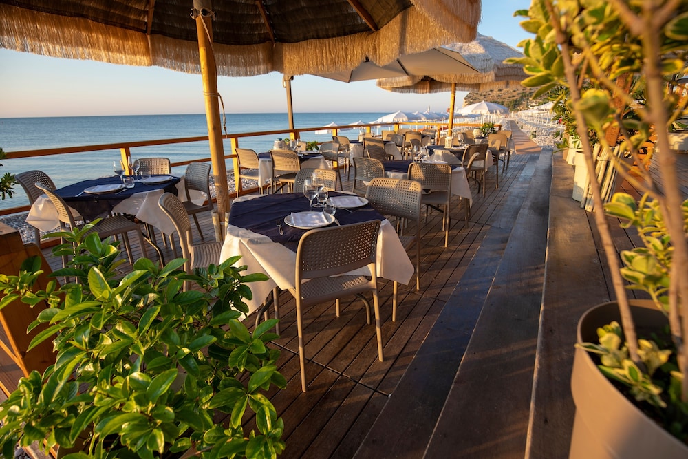 Photo 50
