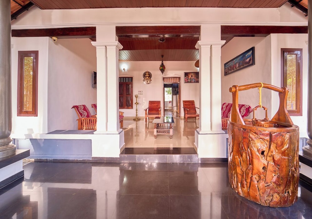 Cotelac Heritage Lake Resort Alleppey