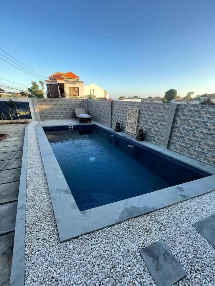 Pradnya Homestay - 1Bedroom Near Uluwatu