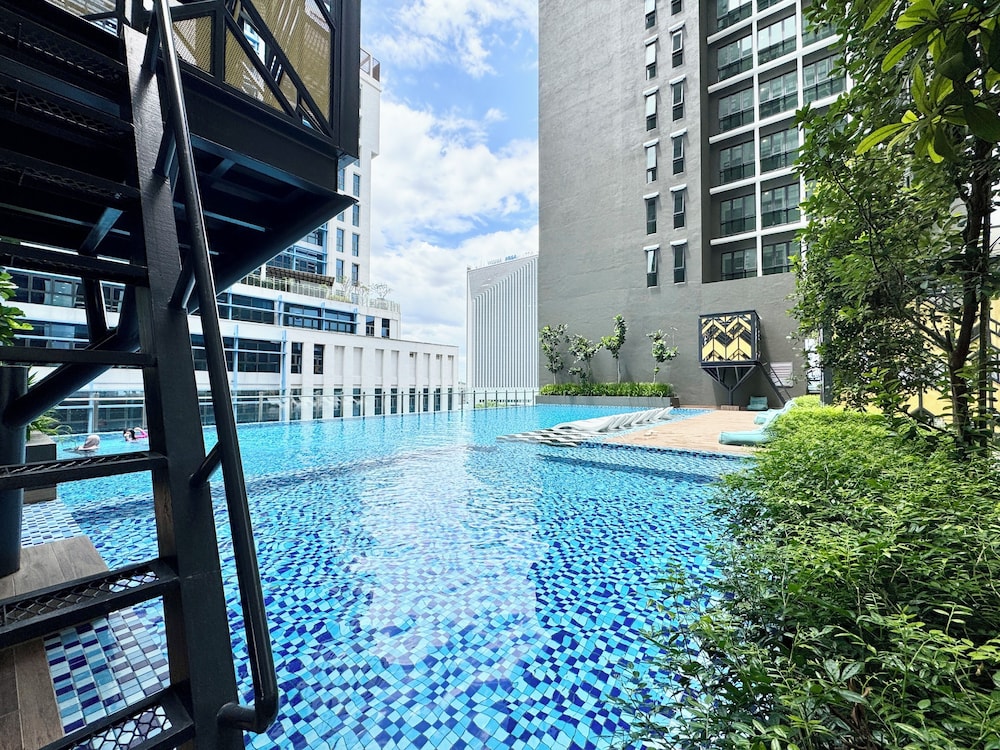 Alinea Suites