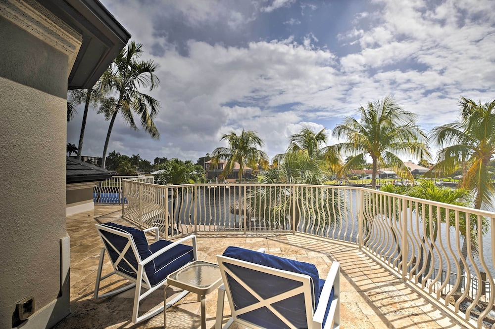 Luxe Cape Coral Escape w/ Boat Dock + Cabana!, photo 41