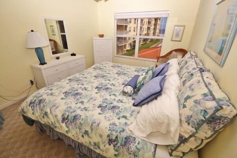 Sea Coast Gardens II 2 Bedroom Condo by Great Ocean Condos
