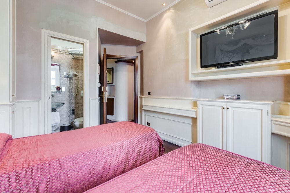 38 Viminale Street Deluxe
