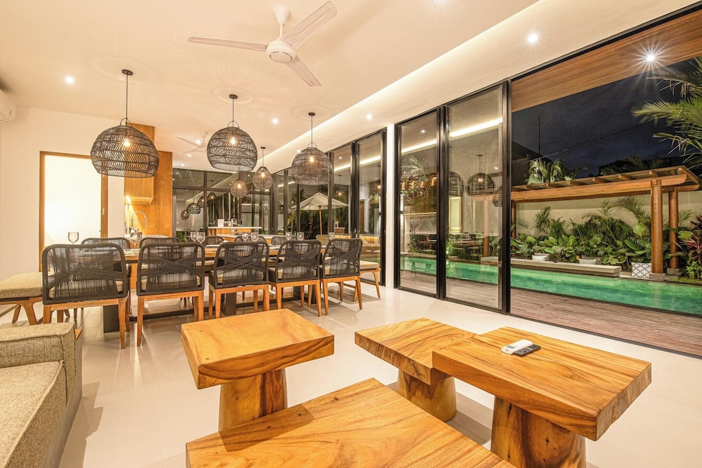 Elegant 6BR Canggu Retreat Just 400m to the Ocean