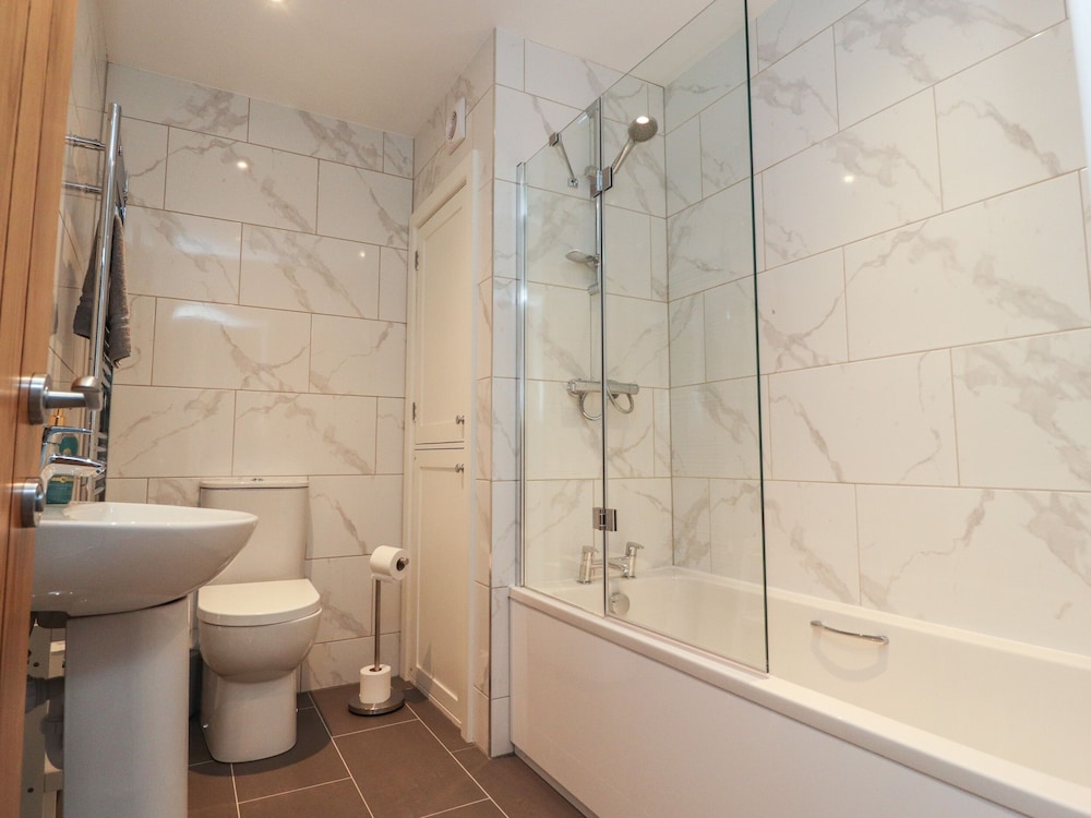 3 Hull House Cottage