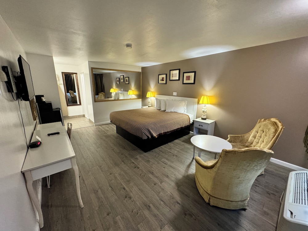Inn Towne Motel - Property Image 8