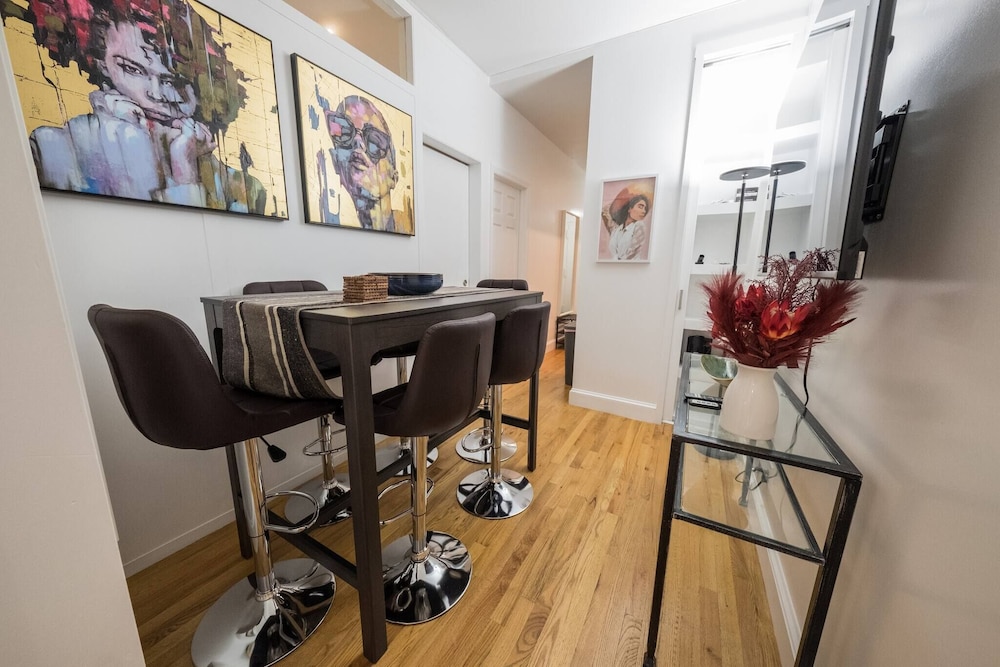Lovely 4 Br Apt - 2 Blocks To Central Park West
