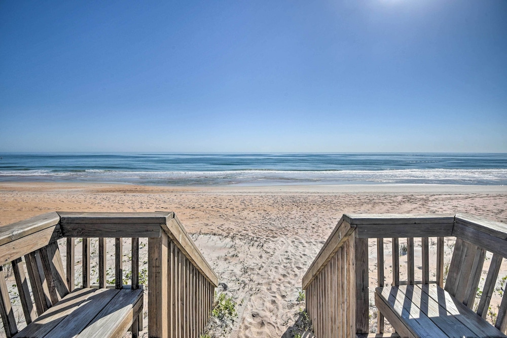 Oceanside Ormond Beach Condo, Steps to Shore!
