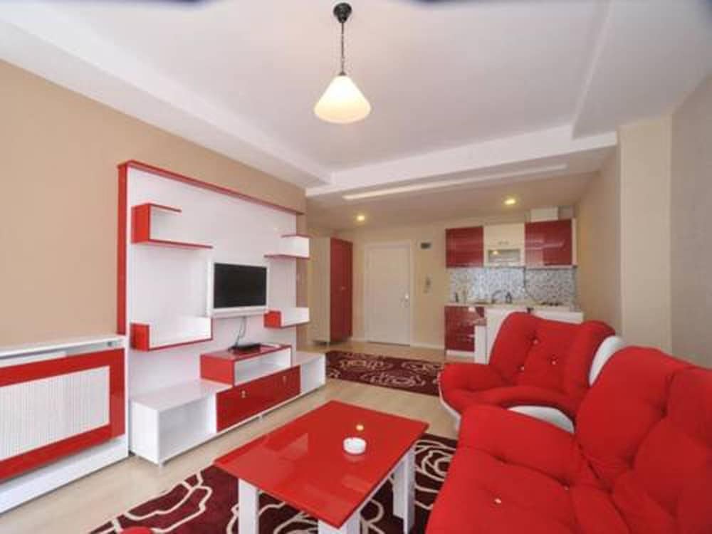 Hera Club Residence