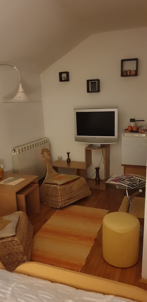 Photo 18