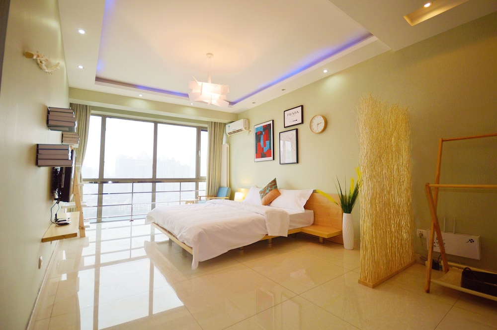 Taiyuan Strawberry Apartment