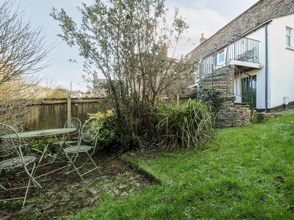 Lowen Cottage
