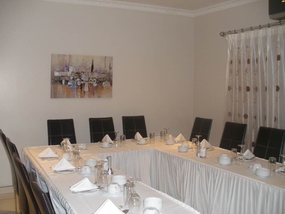 Jay and Bee Guest House