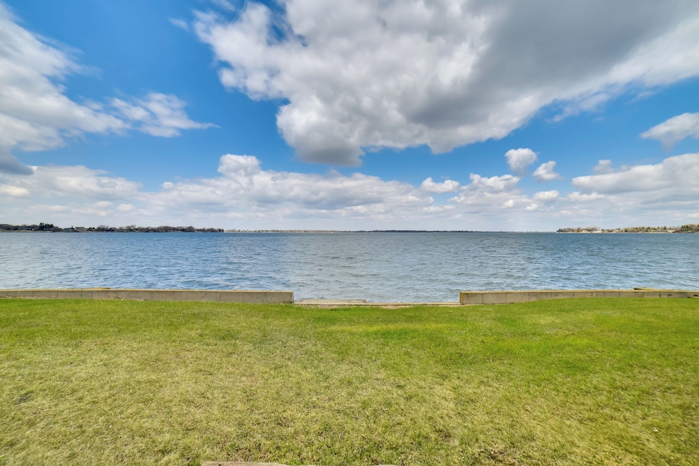 BBQ Ready: Lakefront Retreat in Watertown