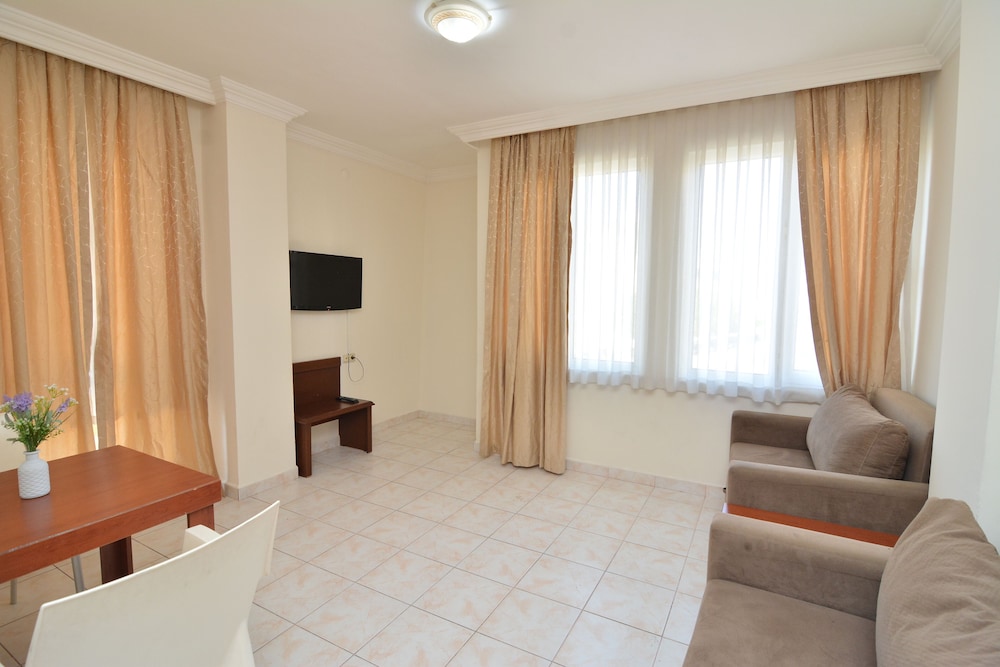 Rose Garden Apart Hotel - Image 60