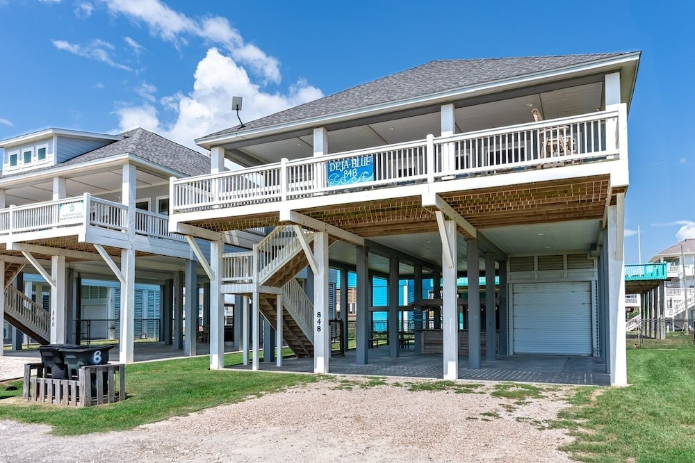 Deja Blue 2 3 Bedroom Home