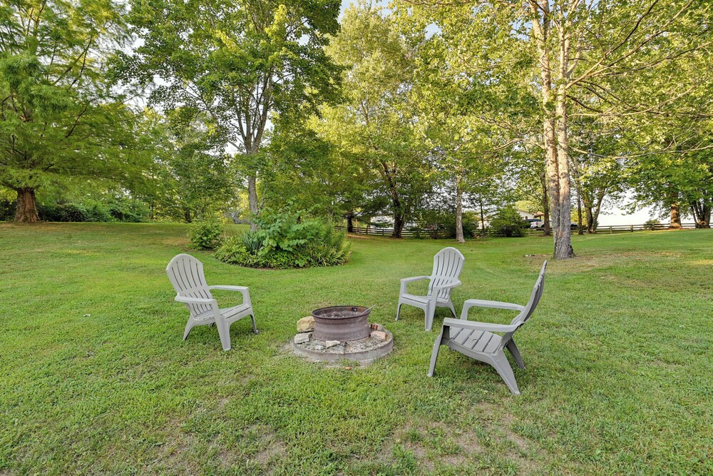 Red River Gorge Cabin: Hike + Relax! view 4