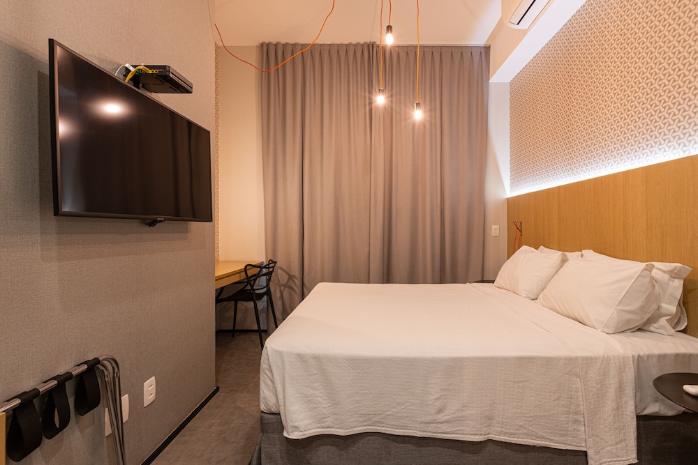 ESD - Studios E-Side By Anora Spaces